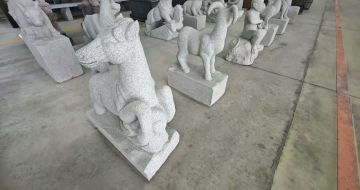 乌鲁木齐芝麻白雕刻 十二生肖 异形雕刻
