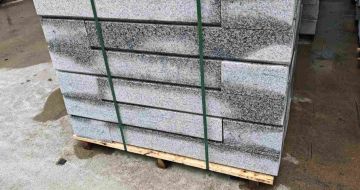 乌鲁木齐芙蓉白路牙石，马路牙子