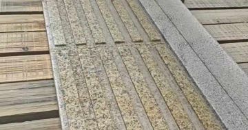 乌鲁木齐黄金麻盲道石 盲条