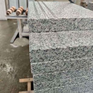 乌鲁木齐芝麻白楼梯踏步