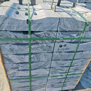 乌鲁木齐浪淘沙水沟盖板