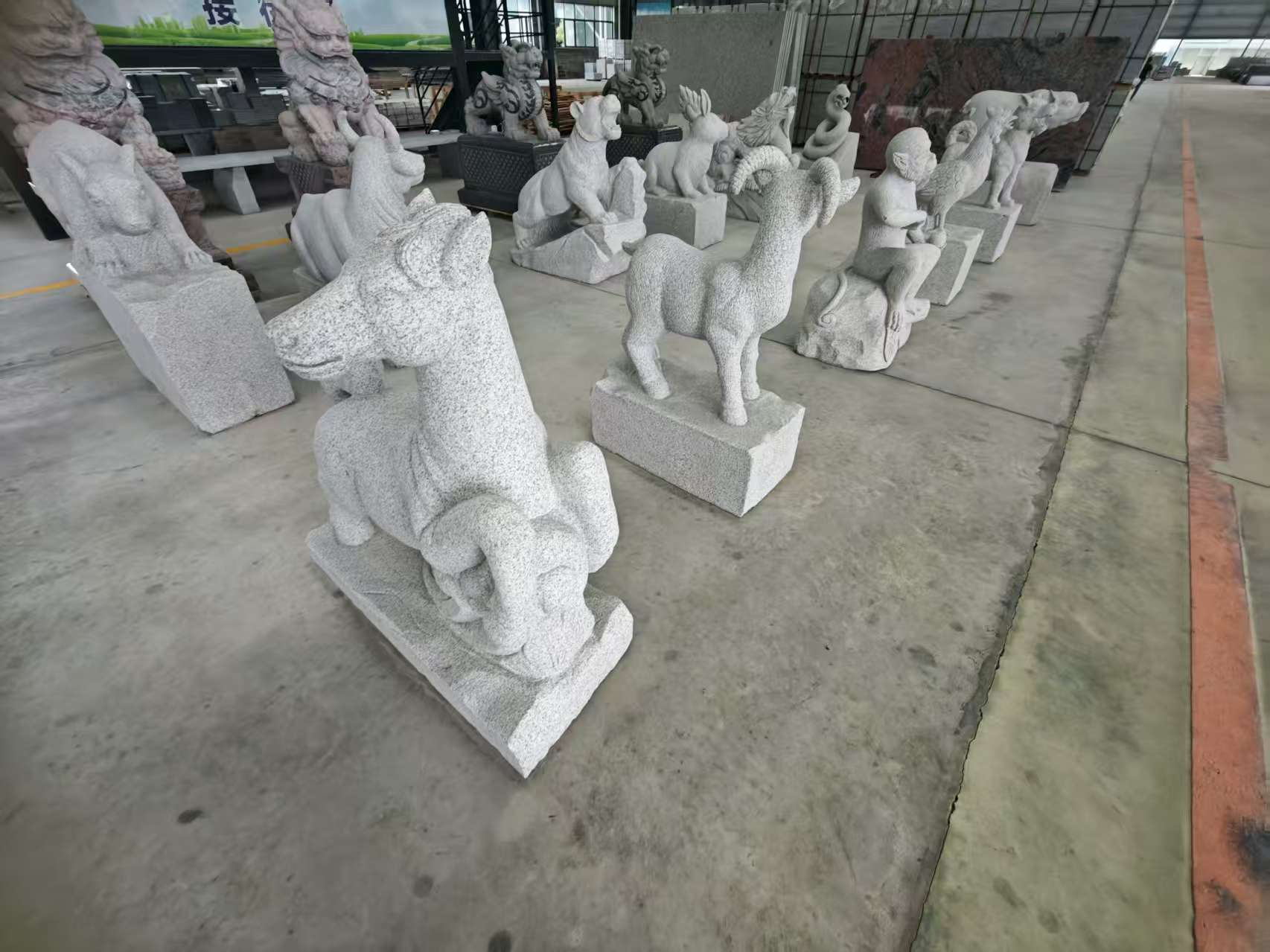 乌鲁木齐芝麻白雕刻 十二生肖 异形雕刻