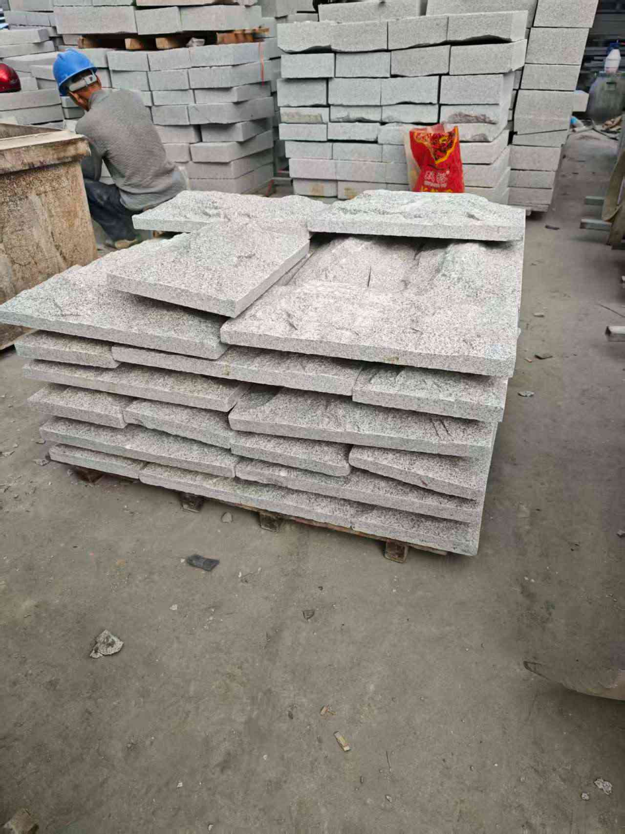 乌鲁木齐芝麻白蘑菇石，自然面