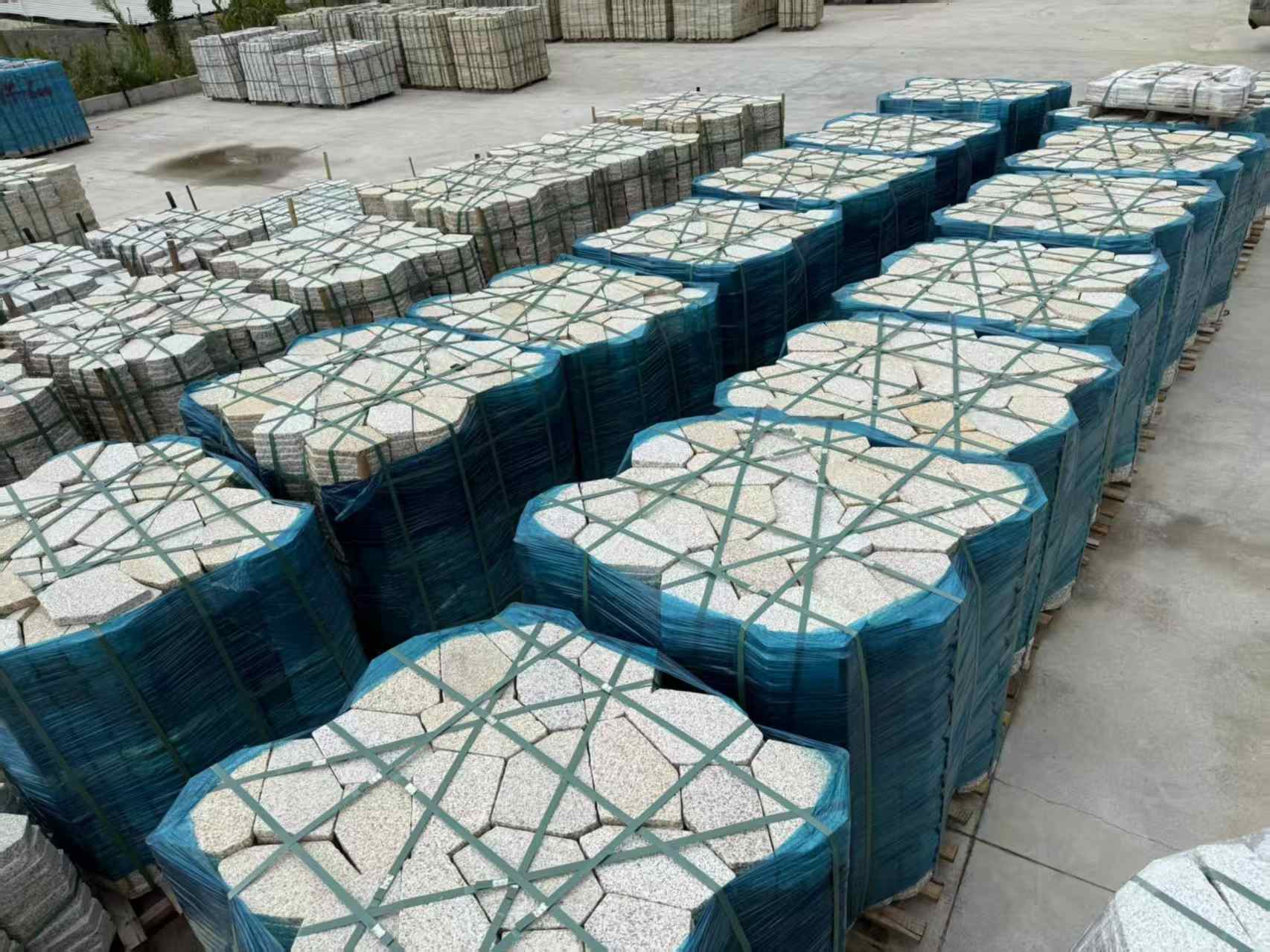 乌鲁木齐黄金麻冰裂纹 碎拼