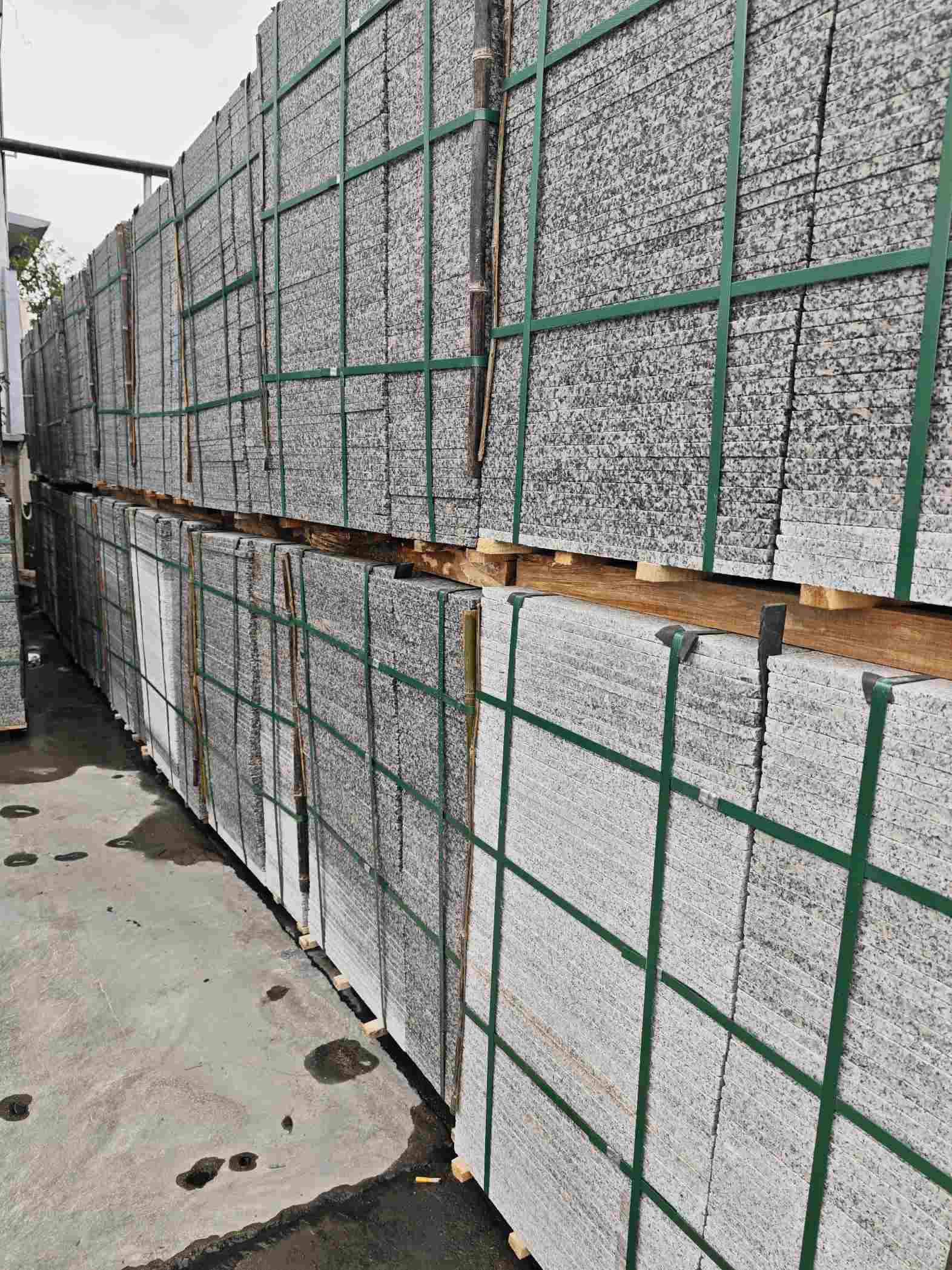 乌鲁木齐芙蓉白地铺石，石材地铺石