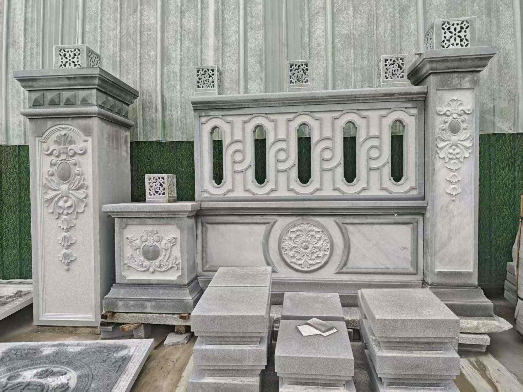 乌鲁木齐芝麻灰异形别墅门头